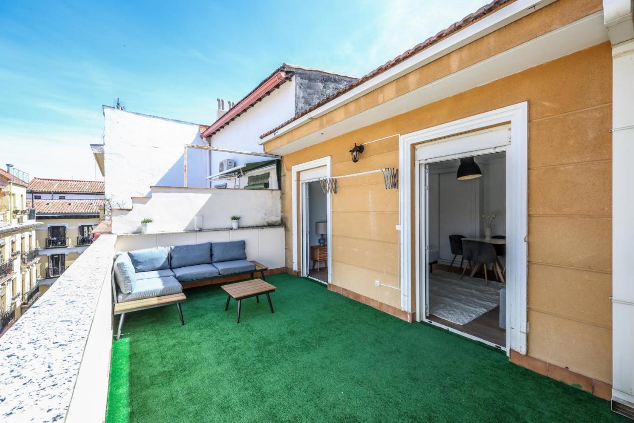 Ferienwohnung Atico Reformado Con Terraza En Lavapies Madrid Exterior foto