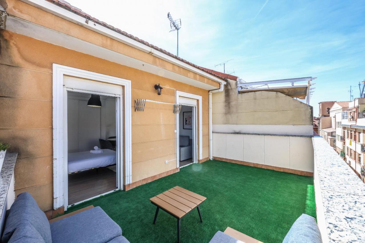 Ferienwohnung Atico Reformado Con Terraza En Lavapies Madrid Exterior foto